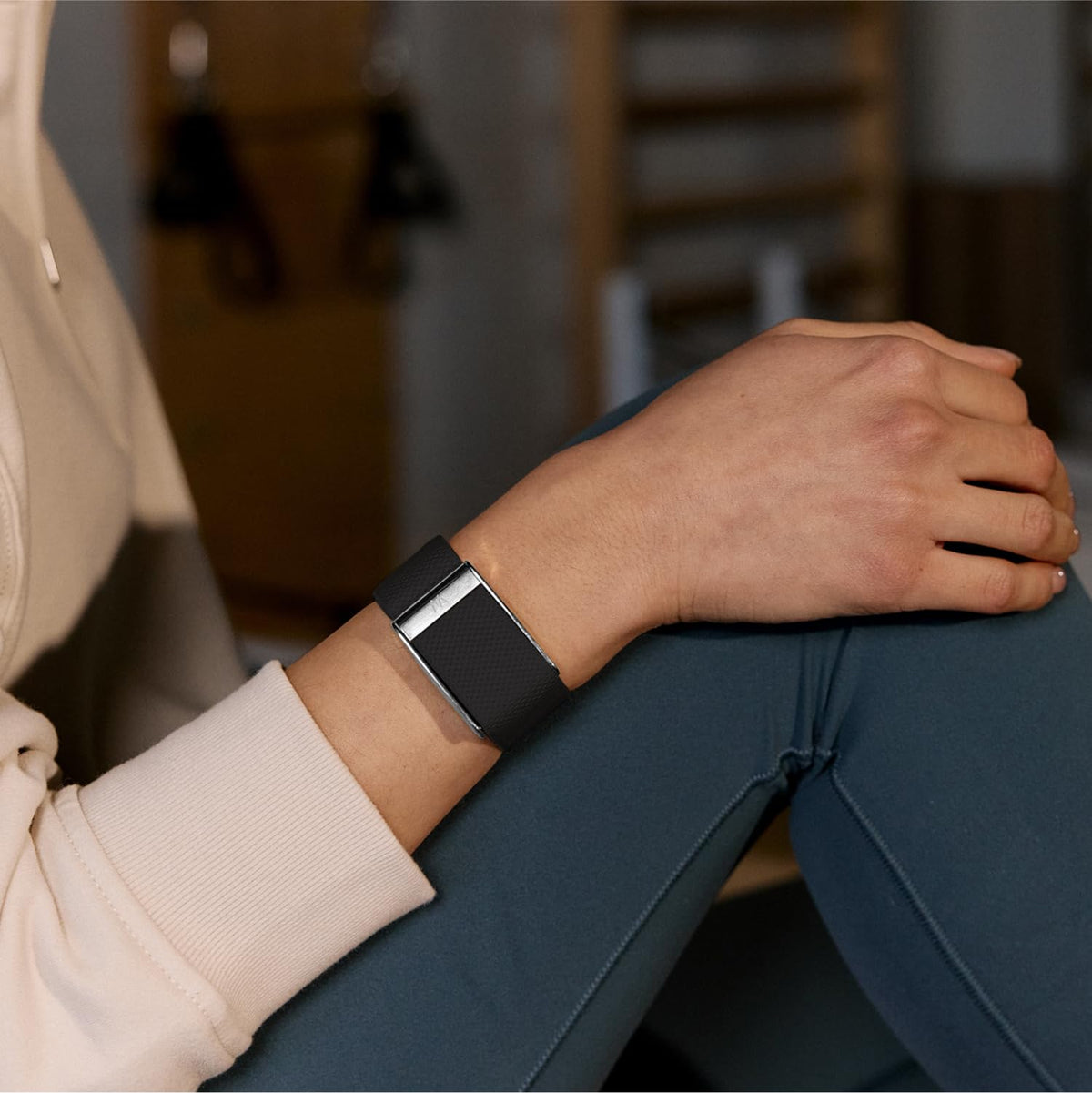 WHOOP 5.0/MG Screenless Fitness, Health, Sleep Wearable-12 Month Membership